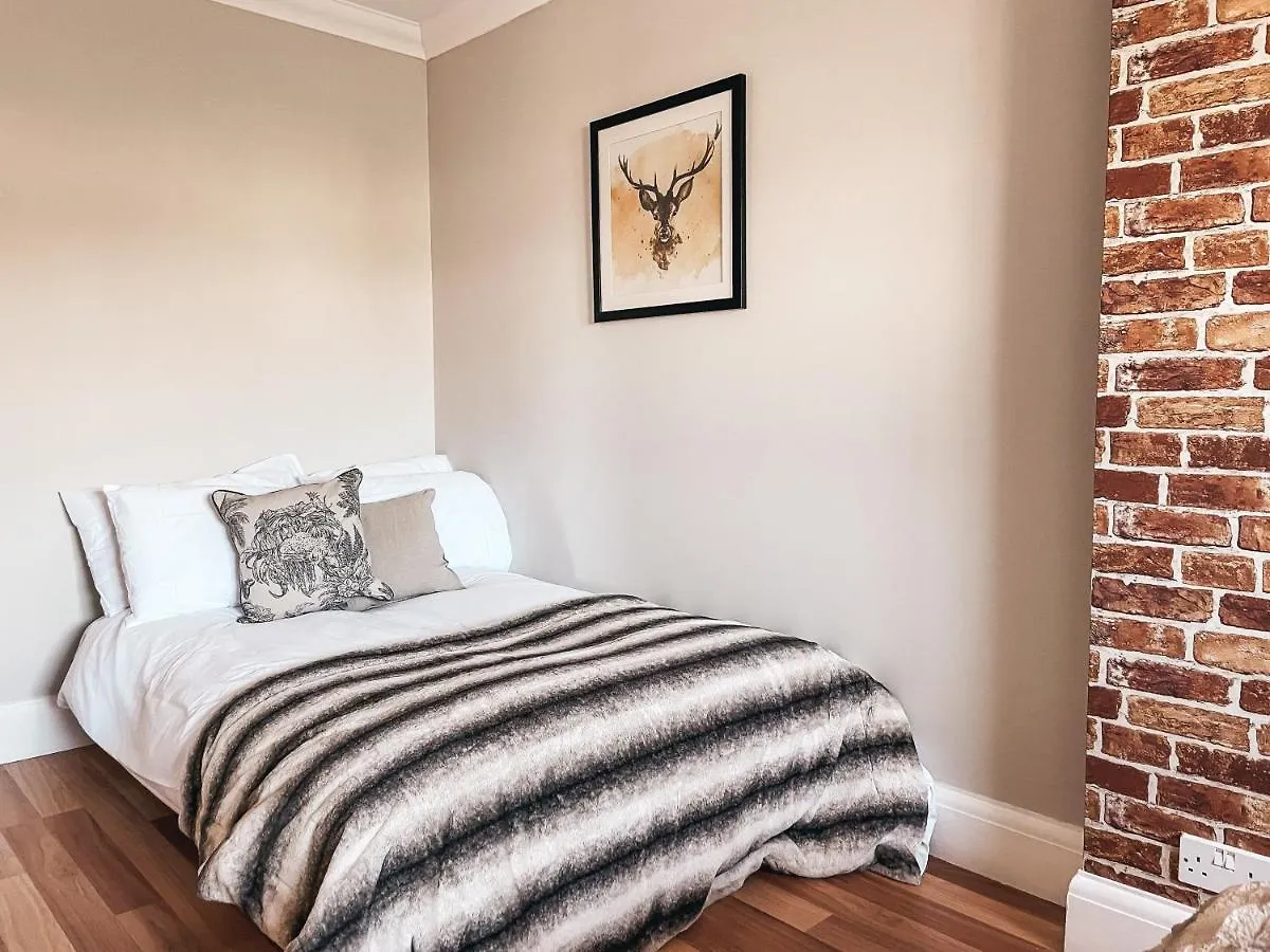 Ty-Fry House, By Solace Stays Cardiff 0*,  United Kingdom